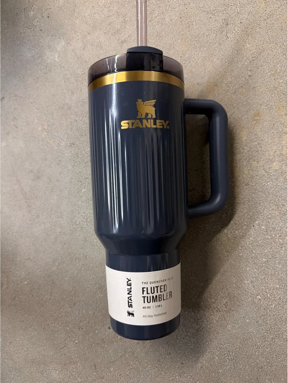 Stanley Quencher H2.0 Fluted Tumbler 40 oz Navy Gold Handle Straw New